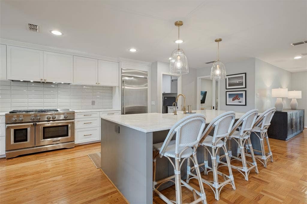 5222 Meadow Crest Drive, Dallas, TX 75229 Built-in fridge plus gas range with double oven