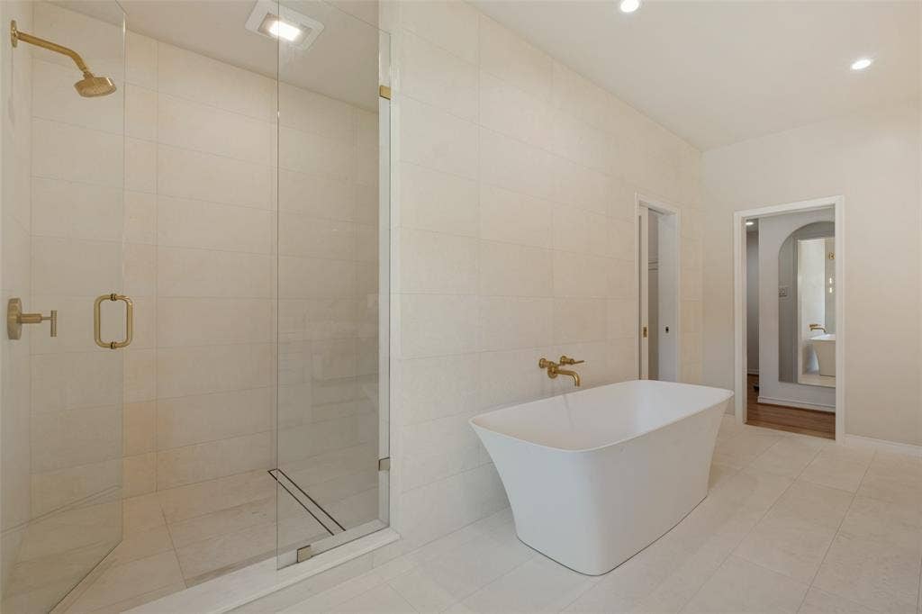 5222 Meadow Crest Drive, Dallas, TX 75229 Oversized walk-in shower with double shower heads.