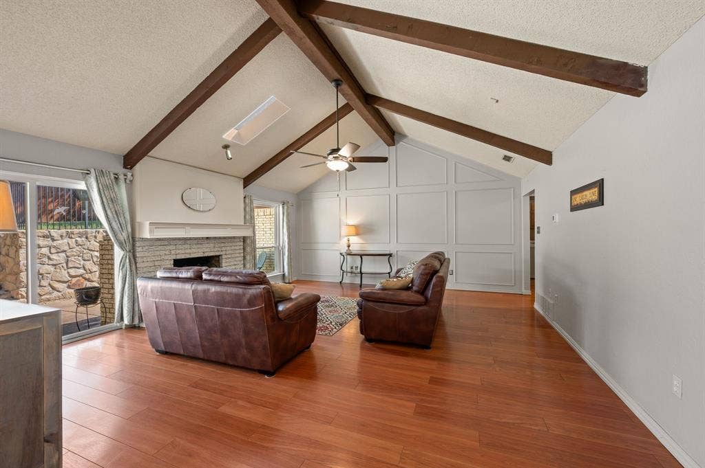 3500 Primrose Lane, Bedford, TX 76021