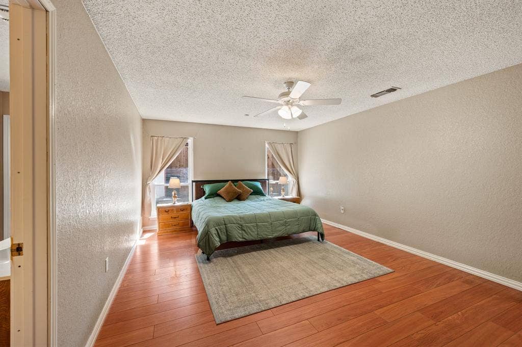 3500 Primrose Lane, Bedford, TX 76021