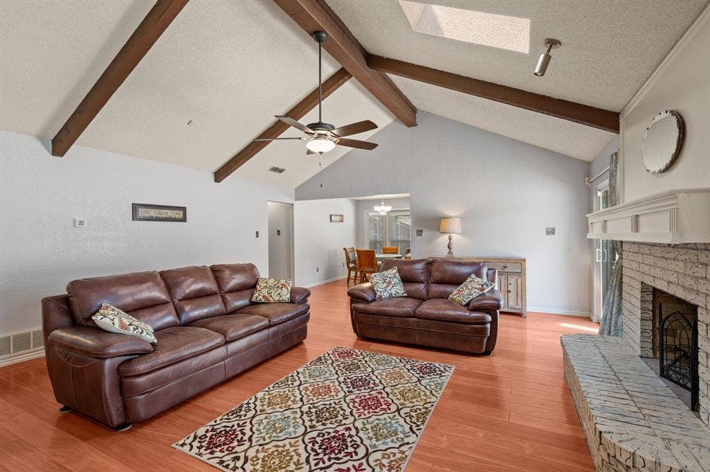3500 Primrose Lane, Bedford, TX 76021