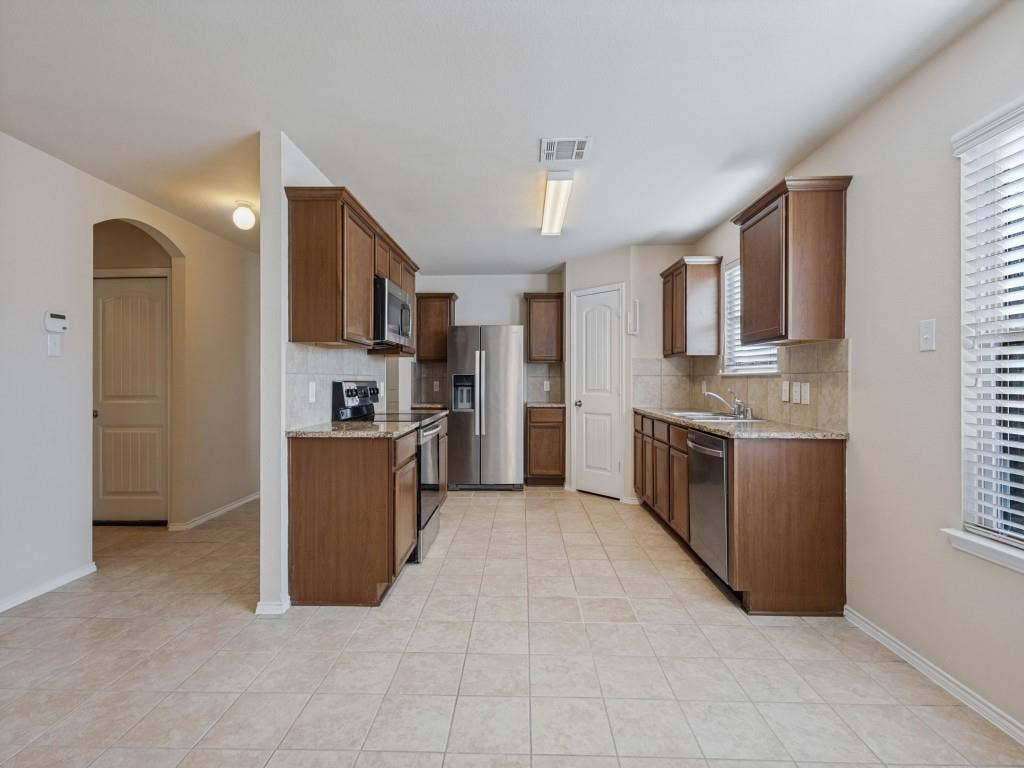 1201 Jasper Crossing, Princeton, TX 75407 1201 Jasper Crossing, Princeton, TX 75407
