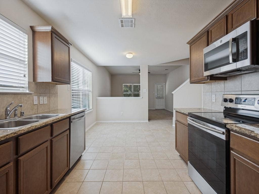 1201 Jasper Crossing, Princeton, TX 75407 1201 Jasper Crossing, Princeton, TX 75407