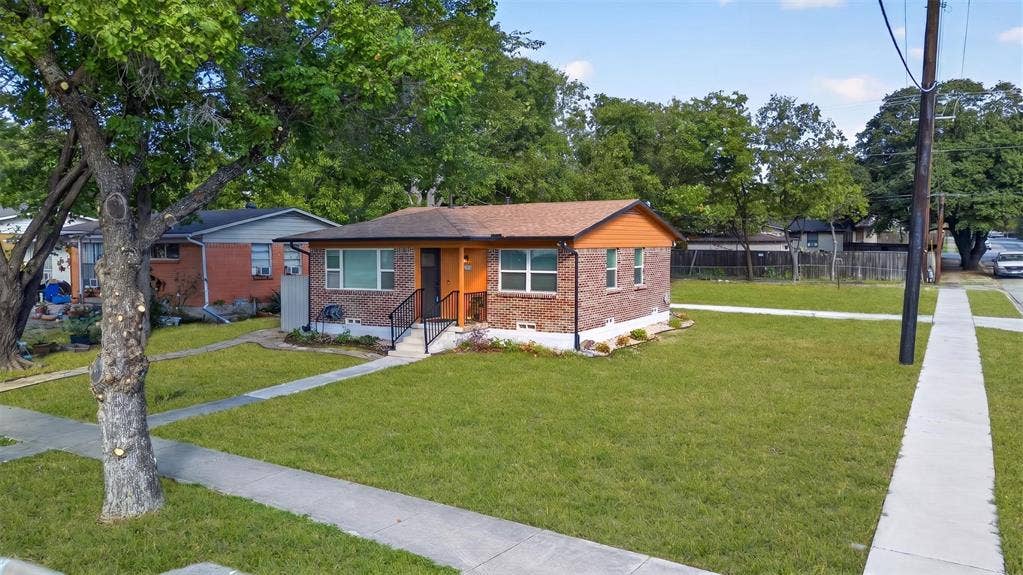 421 Wallace Drive, Garland, TX 75041 421 Wallace Drive, Garland, TX 75041