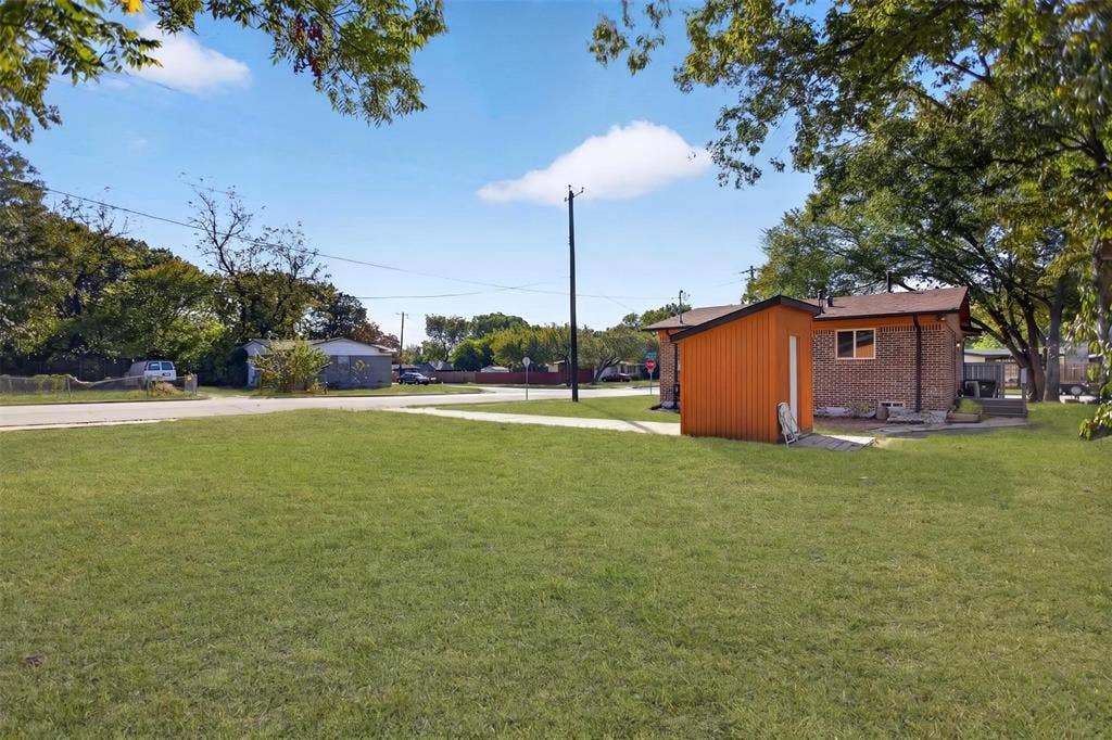 421 Wallace Drive, Garland, TX 75041 421 Wallace Drive, Garland, TX 75041