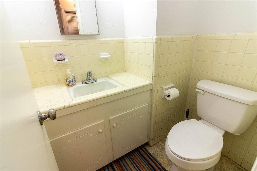 907 N Elm Street, Kemp, TX 75143 907 N Elm Street, Kemp, TX 75143