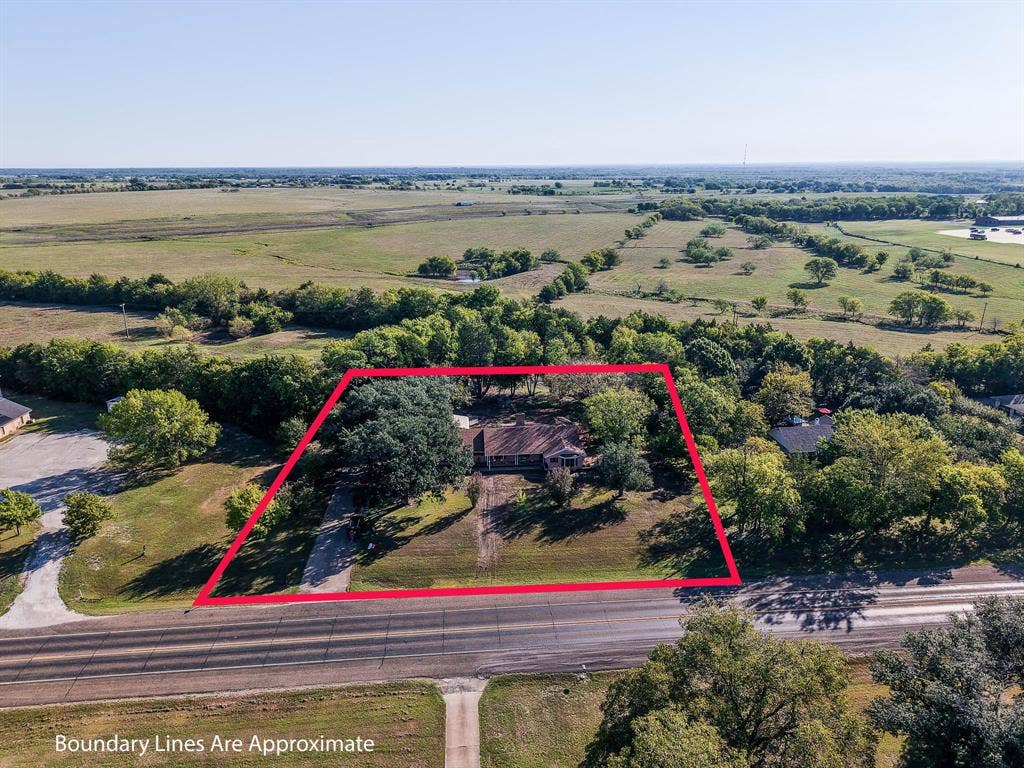 907 N Elm Street, Kemp, TX 75143 907 N Elm Street, Kemp, TX 75143