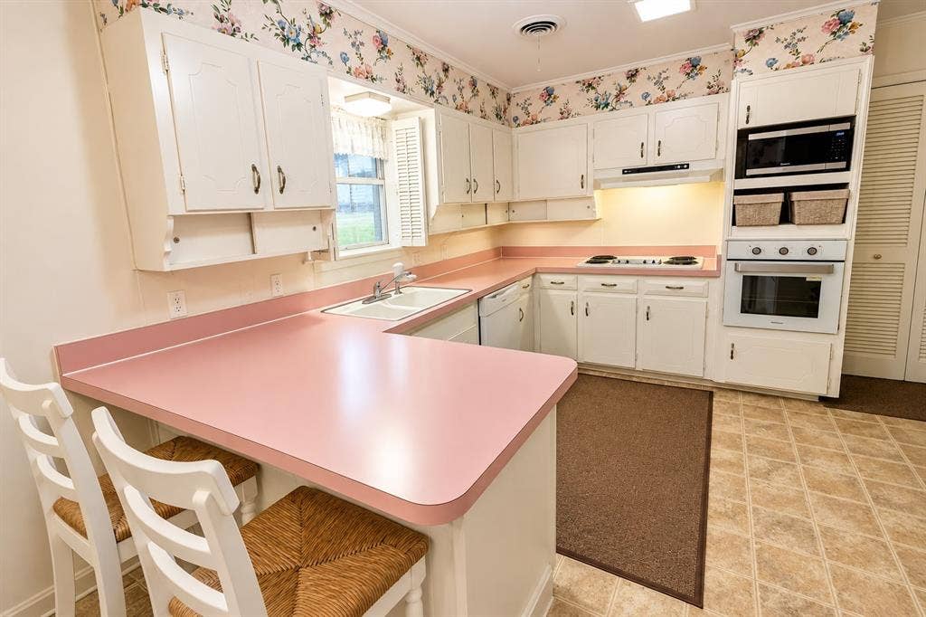 907 N Elm Street, Kemp, TX 75143 907 N Elm Street, Kemp, TX 75143