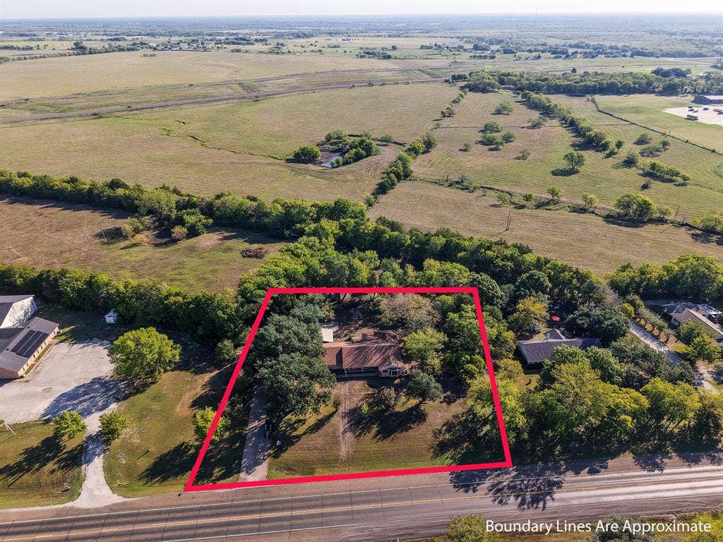907 N Elm Street, Kemp, TX 75143 907 N Elm Street, Kemp, TX 75143