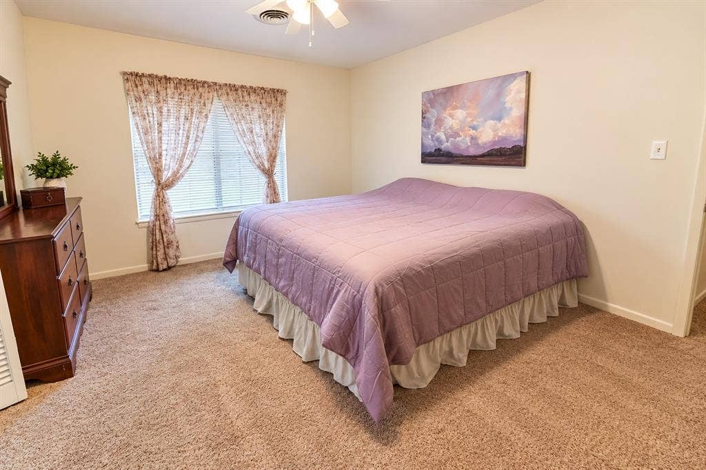 907 N Elm Street, Kemp, TX 75143 907 N Elm Street, Kemp, TX 75143
