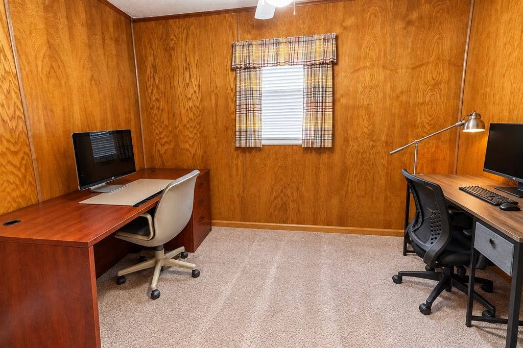 907 N Elm Street, Kemp, TX 75143 907 N Elm Street, Kemp, TX 75143