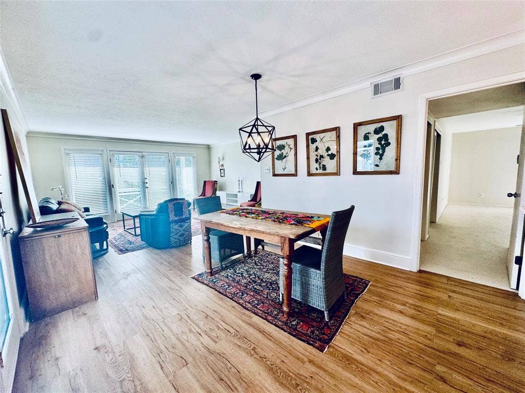5907 E University Boulevard, #201, Dallas, TX 75206 5907 E University Boulevard, #201, Dallas, TX 75206