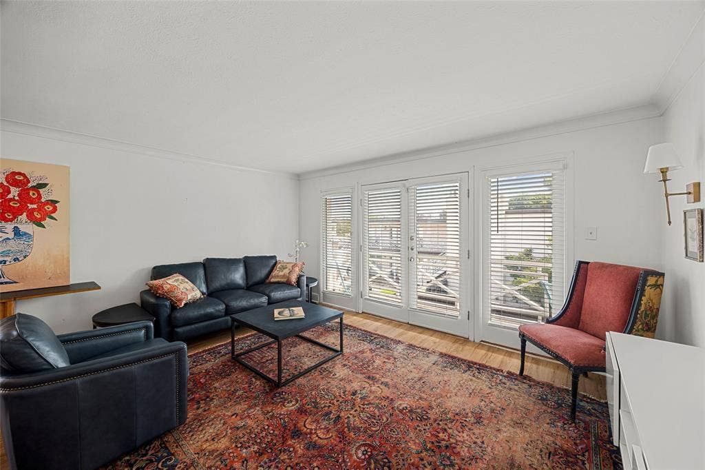5907 E University Boulevard, #201, Dallas, TX 75206 5907 E University Boulevard, #201, Dallas, TX 75206