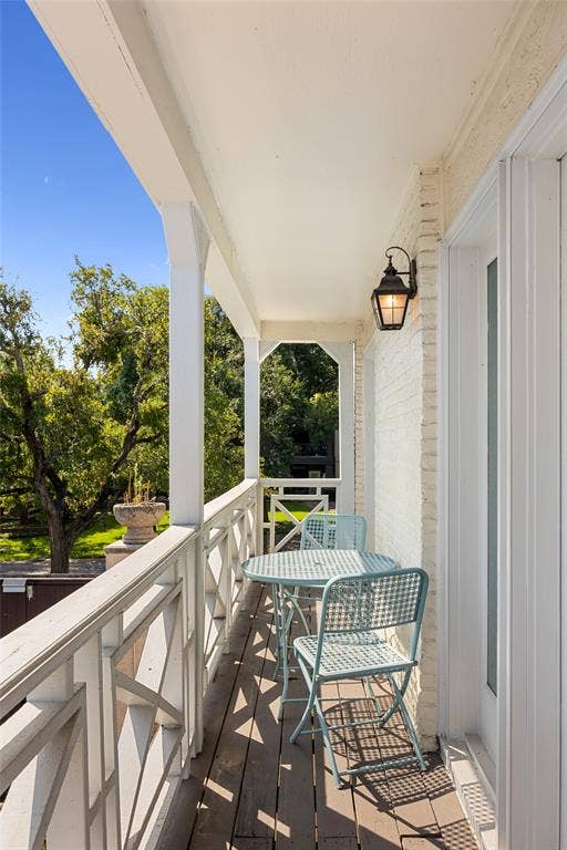 5907 E University Boulevard, #201, Dallas, TX 75206 5907 E University Boulevard, #201, Dallas, TX 75206