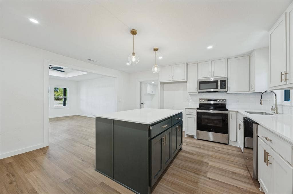 718 N Union Street, Whitesboro, TX 76273