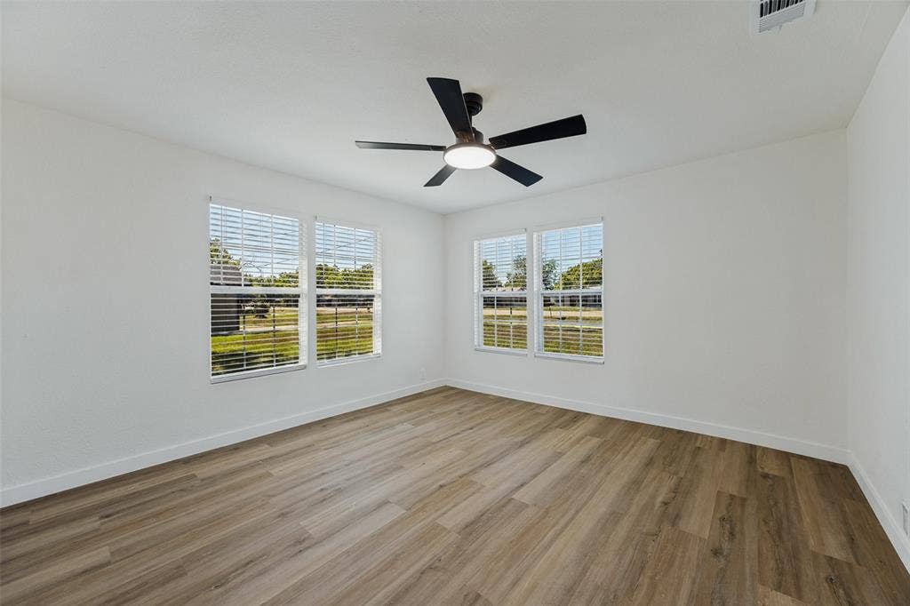 718 N Union Street, Whitesboro, TX 76273