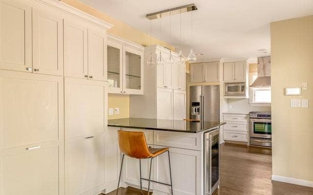 4009 Prescott Avenue, Dallas, TX 75219 built in for casual dining or entertaining