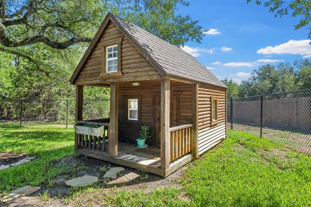 320 Kandus Cove, China Spring, TX 76633 320 Kandus Cove, China Spring, TX 76633