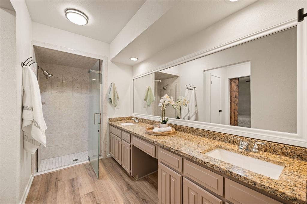 1121 Timbercreek Road, Benbrook, TX 76126