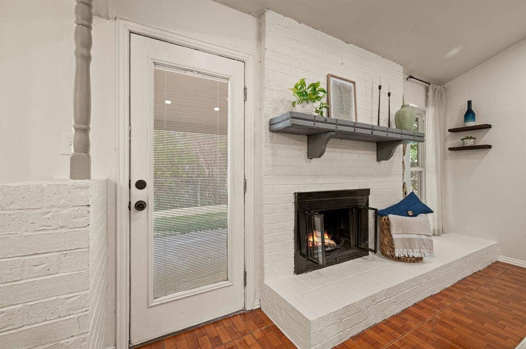 1121 Timbercreek Road, Benbrook, TX 76126
