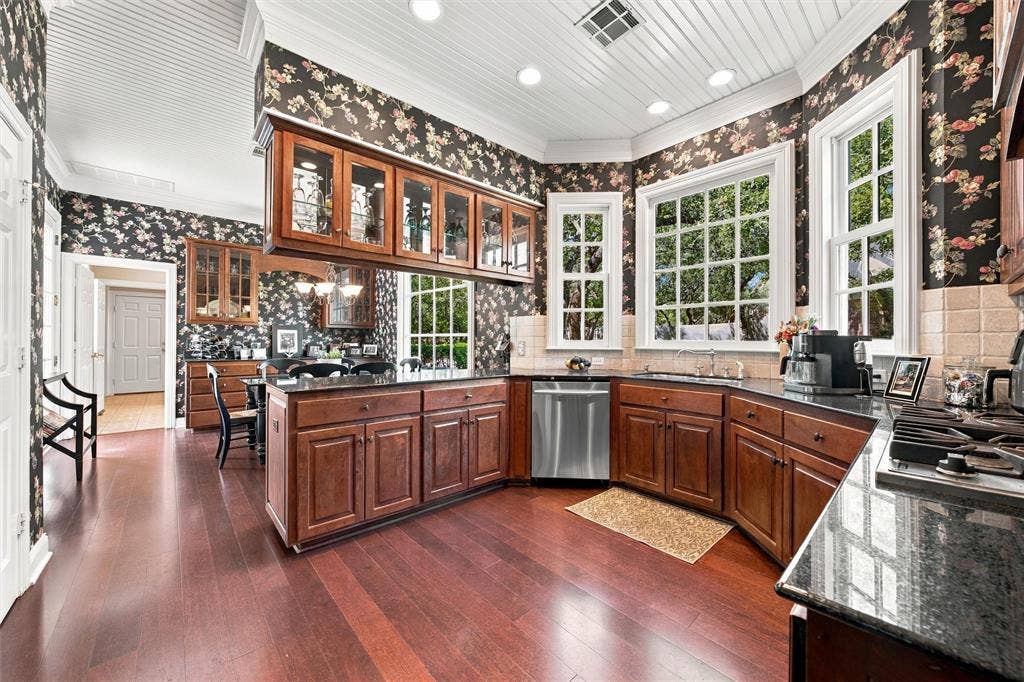 103 Royal Springs Lane, Crawford, TX 76638 103 Royal Springs Lane, Crawford, TX 76638