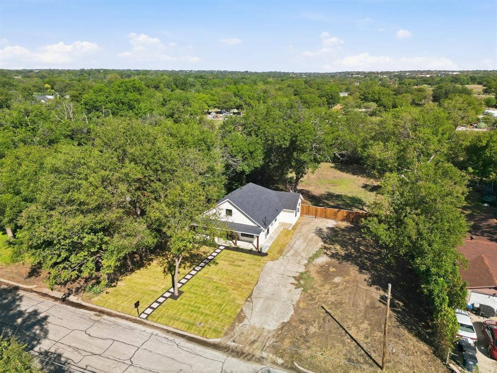 4216 Bonita Drive, Fort Worth, TX 76114