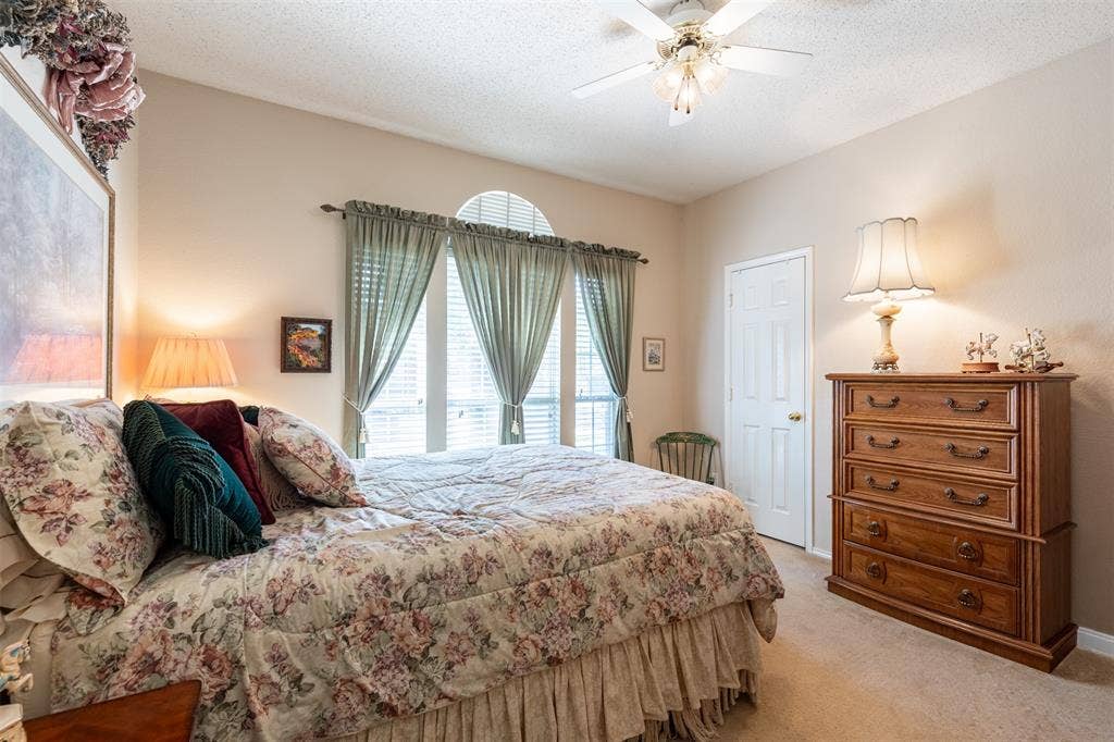 10208 Noel Drive, Frisco, TX 75035 Downstairs guest suite.