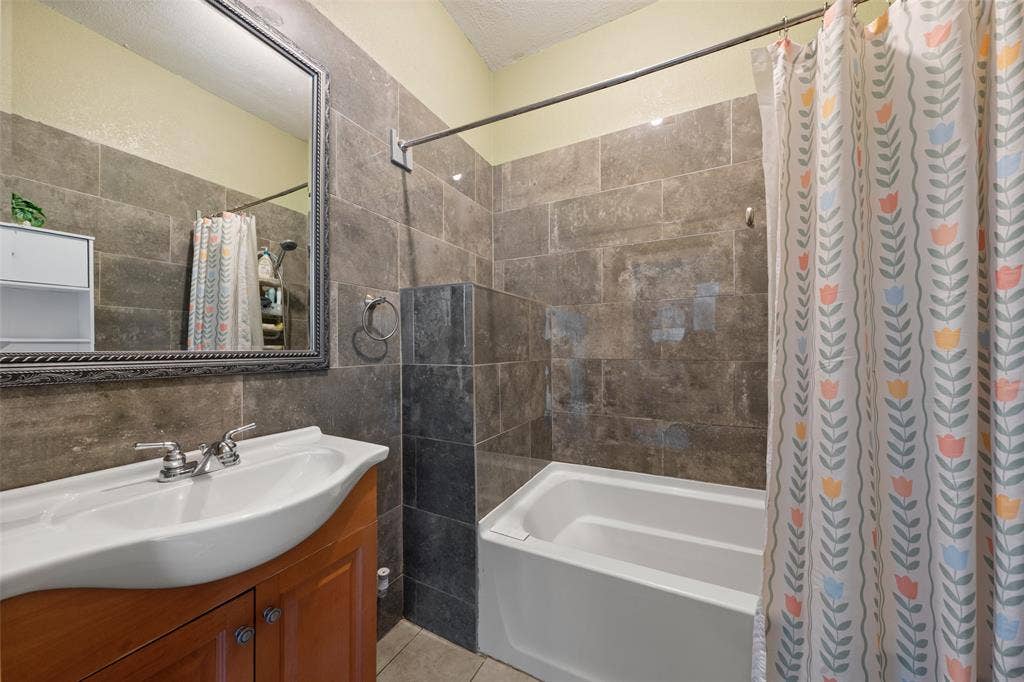3215 Bosque Boulevard, Waco, TX 76707