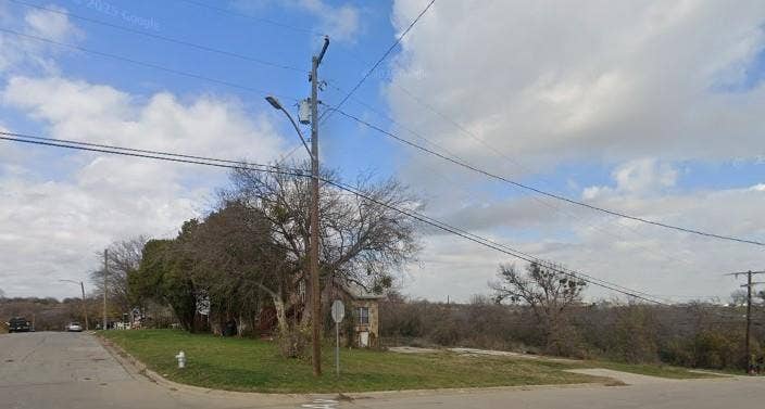 2800 NW 31st Street, Fort Worth, TX 76106 2800 NW 31st Street, Fort Worth, TX 76106