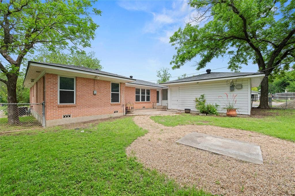 1803 S 15th Street, Temple, TX 76504 1803 S 15th Street, Temple, TX 76504