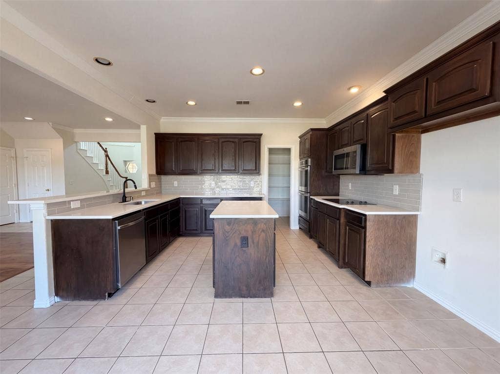 3218 Berry Hollow, Melissa, TX 75454 3218 Berry Hollow, Melissa, TX 75454