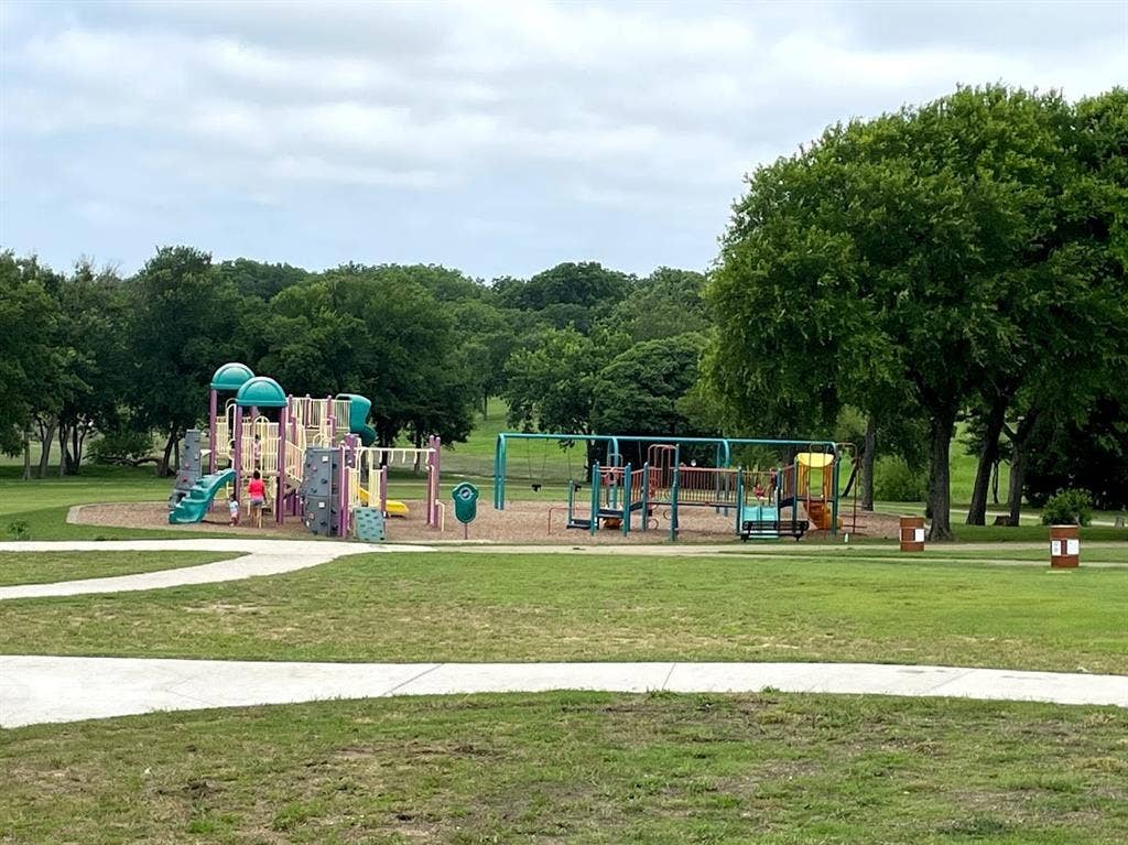 Nearby Breckinridge Park offers 417 acres of outdoor space with playgrounds, walking trails, ponds, and picnic areas. Spend a weekend exploring the paths, fishing in designated areas, or enjoying a picnic after playtime.