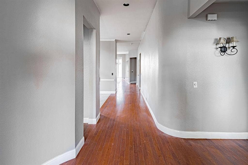 2450 Thorntree Drive, Frisco, TX 75033 2450 Thorntree Drive, Frisco, TX 75033