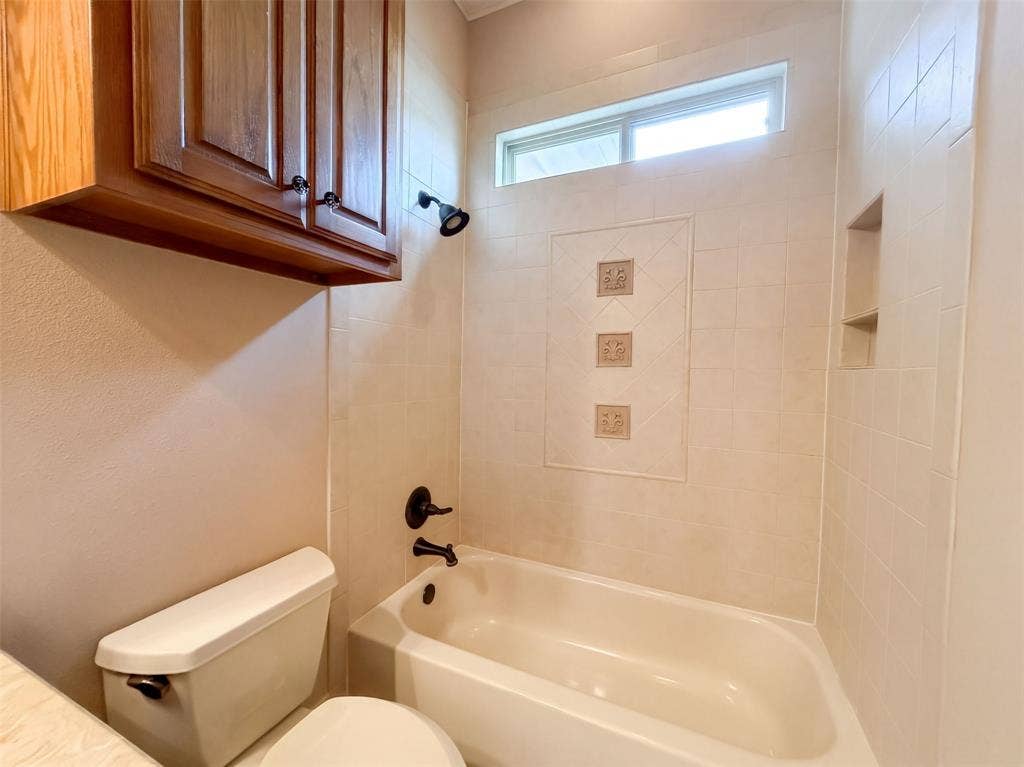 1119 Mallard Pointe Drive, Grand Prairie, TX 75104 1119 Mallard Pointe Drive, Grand Prairie, TX 75104
