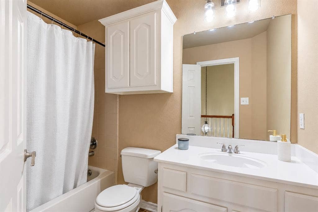 8225 Painted Tree Trail, Fort Worth, TX 76131