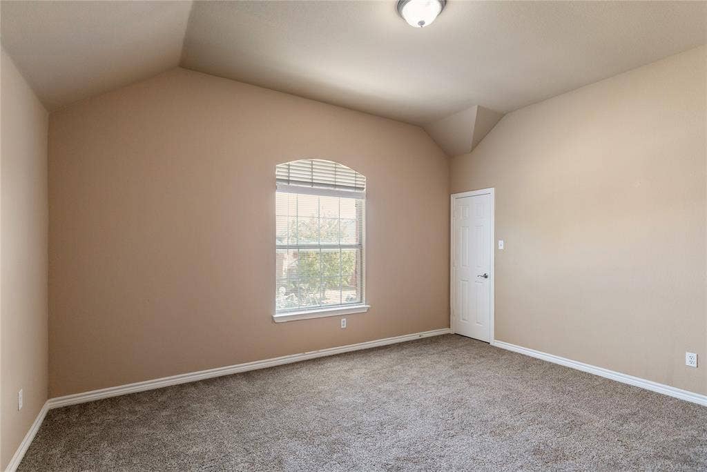 8225 Painted Tree Trail, Fort Worth, TX 76131