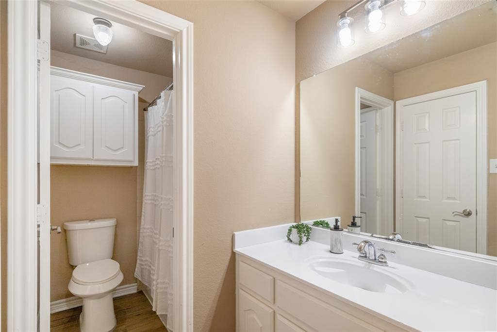 8225 Painted Tree Trail, Fort Worth, TX 76131