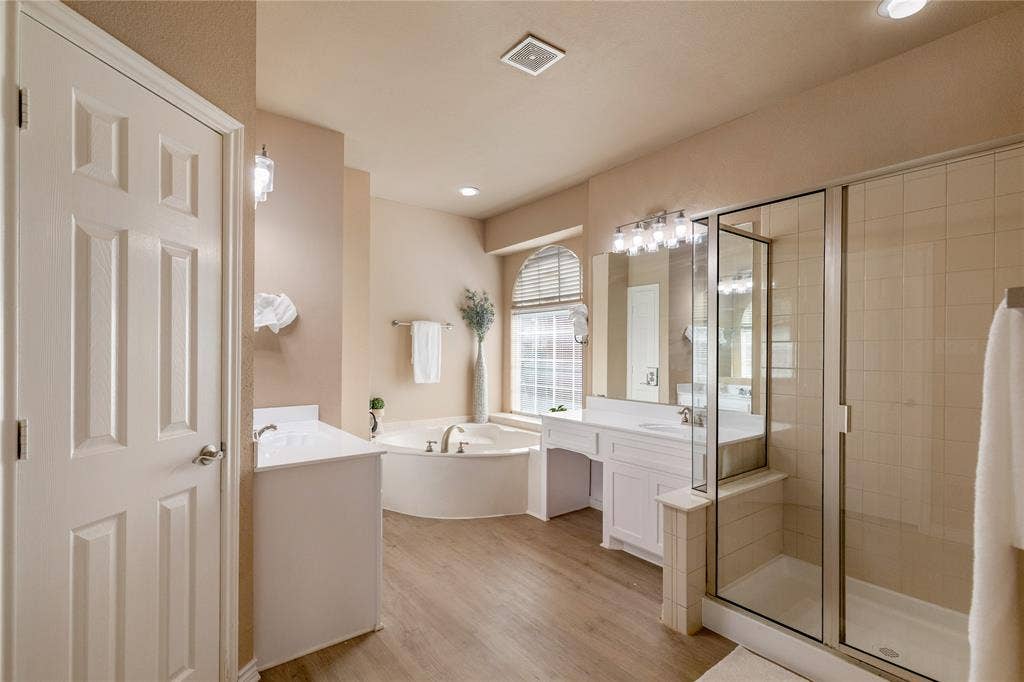 8225 Painted Tree Trail, Fort Worth, TX 76131