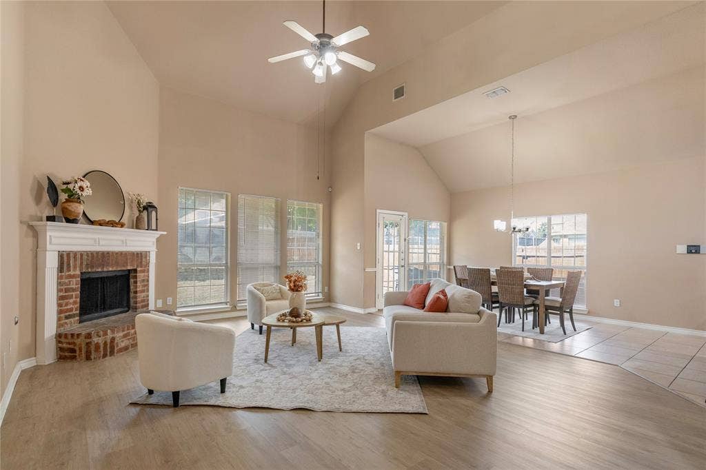 8225 Painted Tree Trail, Fort Worth, TX 76131