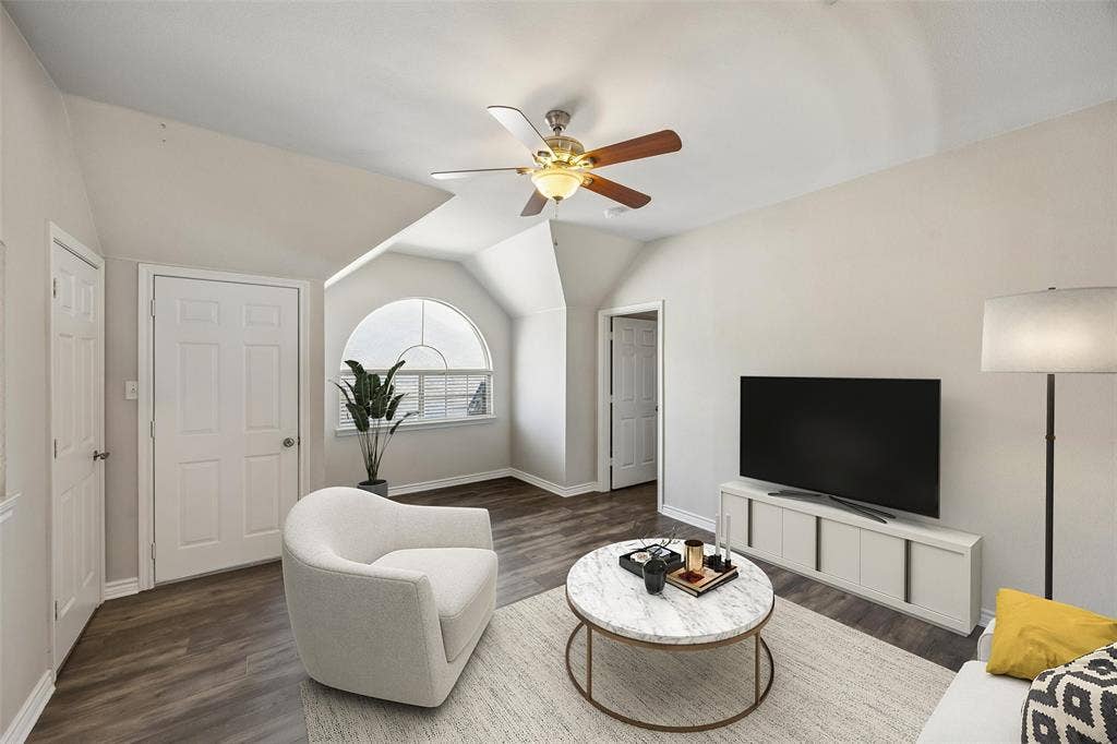 2124 Grayson Road, McKinney, TX 75072 2124 Grayson Road, McKinney, TX 75072