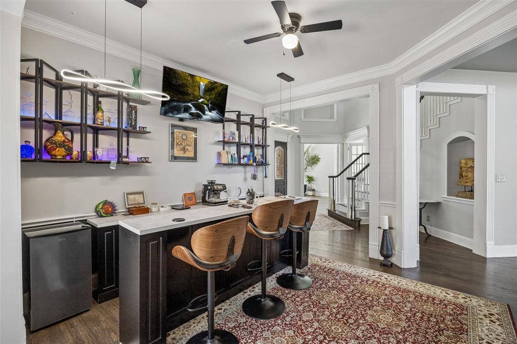 2124 Grayson Road, McKinney, TX 75072 2124 Grayson Road, McKinney, TX 75072