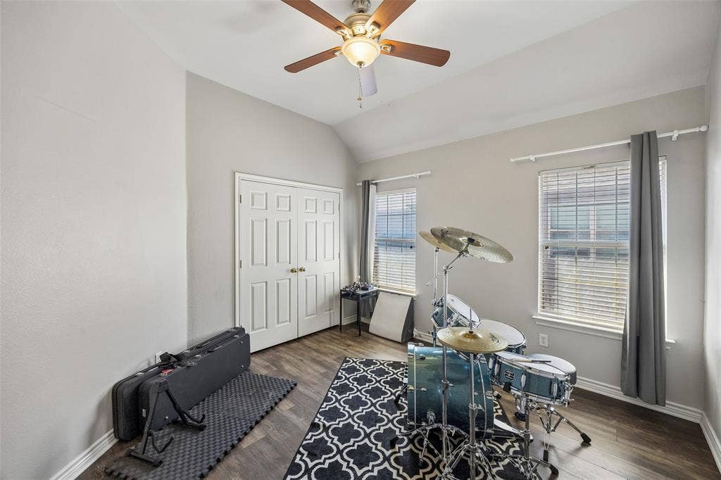 2124 Grayson Road, McKinney, TX 75072 2124 Grayson Road, McKinney, TX 75072
