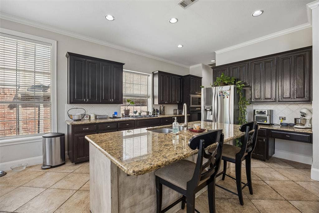 2124 Grayson Road, McKinney, TX 75072 2124 Grayson Road, McKinney, TX 75072