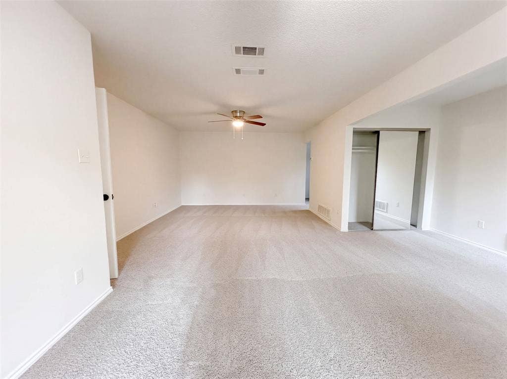 4717 Burning Springs Drive, Arlington, TX 76017