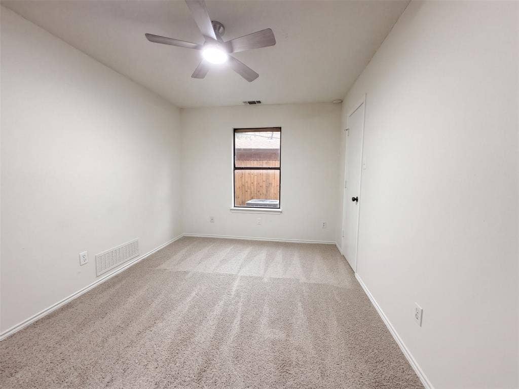 4717 Burning Springs Drive, Arlington, TX 76017