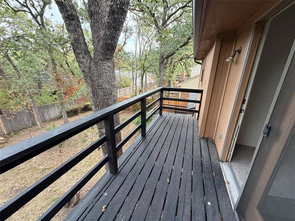 4717 Burning Springs Drive, Arlington, TX 76017