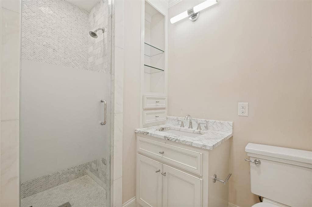 4331 Versailles Avenue, Highland Park, TX 75205 4331 Versailles Avenue, Highland Park, TX 75205