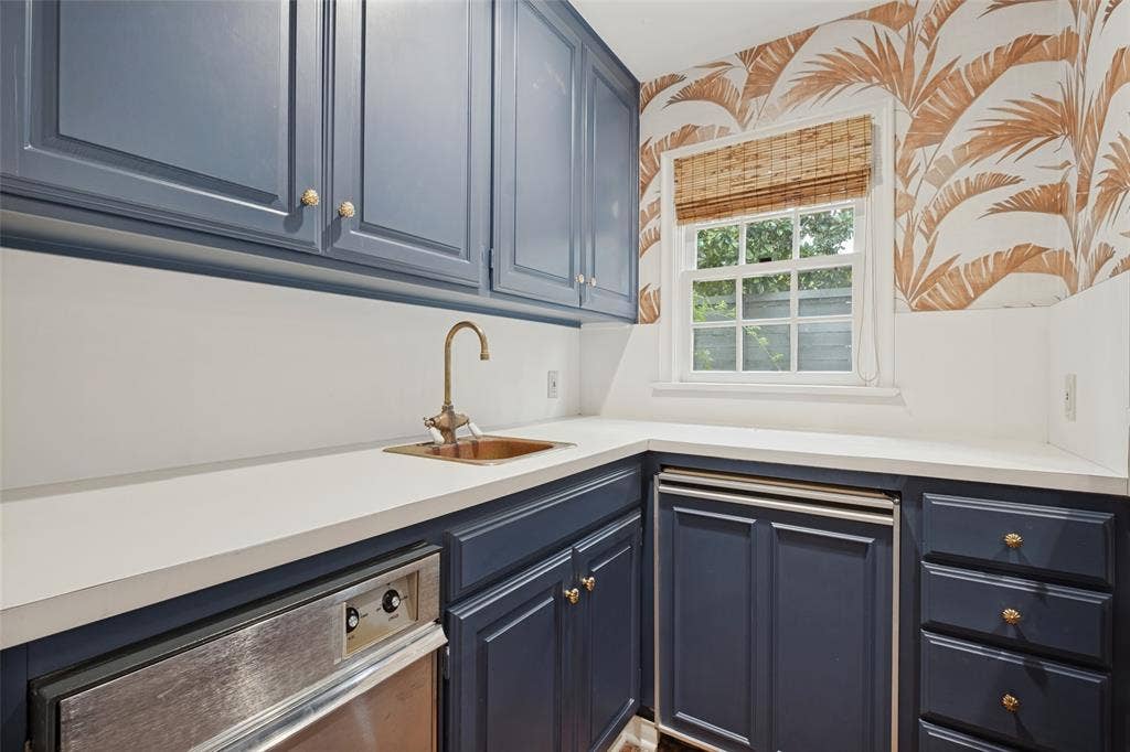 4331 Versailles Avenue, Highland Park, TX 75205 4331 Versailles Avenue, Highland Park, TX 75205
