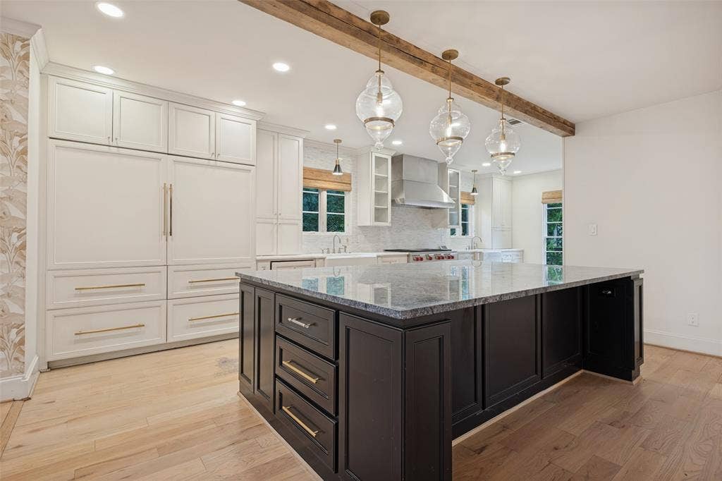 4331 Versailles Avenue, Highland Park, TX 75205 4331 Versailles Avenue, Highland Park, TX 75205
