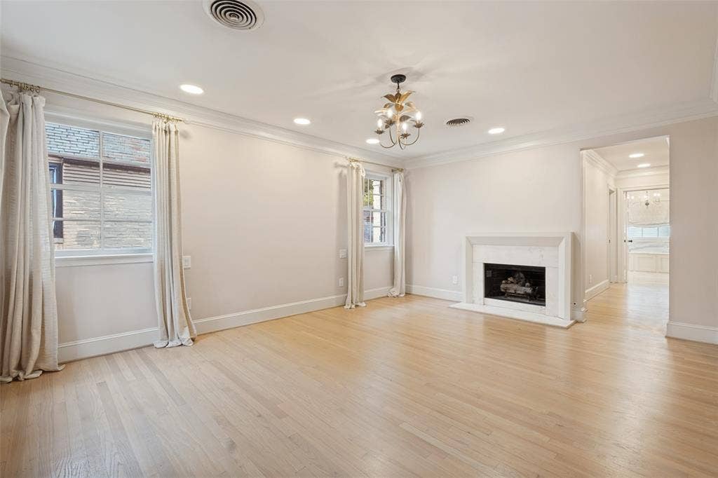 4331 Versailles Avenue, Highland Park, TX 75205 4331 Versailles Avenue, Highland Park, TX 75205